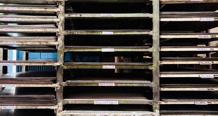 Panduan Memilih Besi Plat untuk Rumah dan Proyek: Jenis, Fungsi, dan Tips Pemilihan