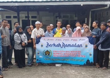 PWI Berbagi Bingkisan Bersama Pertuni