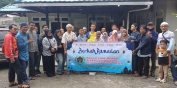 PWI Berbagi Bingkisan Bersama Pertuni