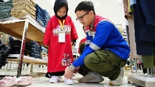 Pertamina Berbagi Baju Lebaran