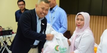 Bandara SAMS Bagikan 1.500 Paket Sembako