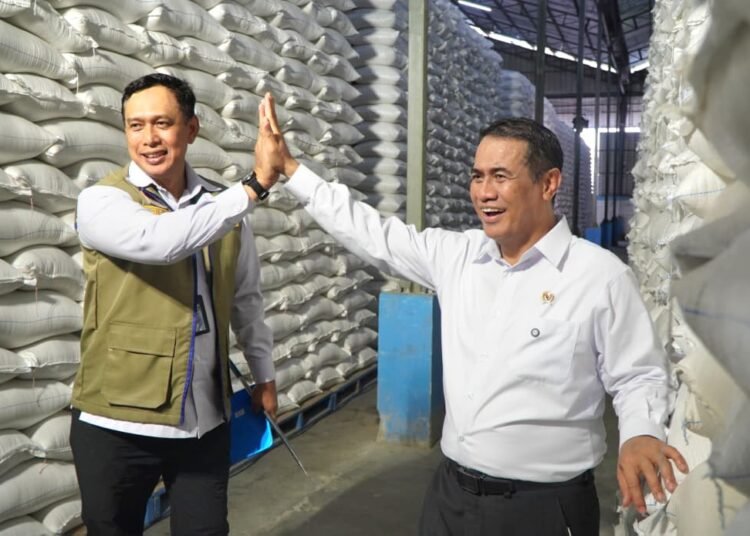 Bulog Klaim Stok Beras 5 Juta Ton