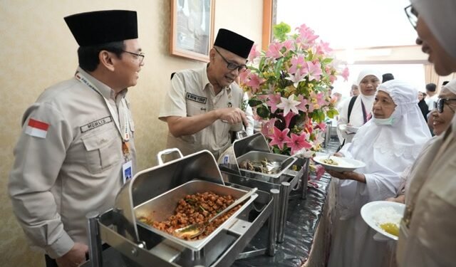 Menhaj Cek Fasilitas Embarkasi Balikpapan