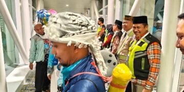 Bandara SAMS Sambut Kepulangan Haji Kaltim