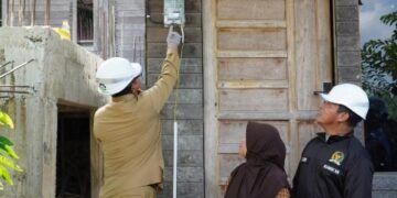 65 Keluarga Prasejahtera Nikmati Listrik PLN