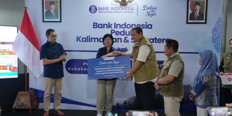 Kaltim Terima Bantuan Penanganan Karhutla