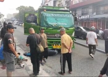 Truk Alami Rem Blong di Muara Rapak