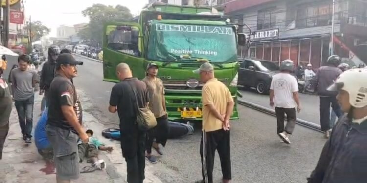 Truk Alami Rem Blong di Muara Rapak