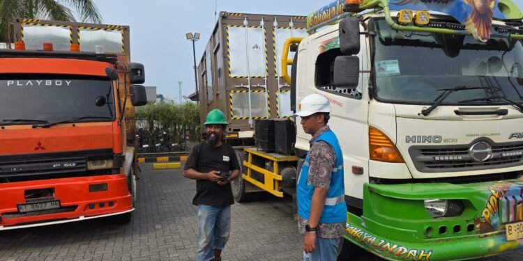 PLN Kirim Mesin Pembangkit ke Melak