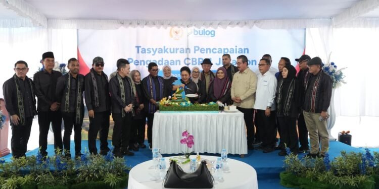 Bulog Tasyakuran 4 Juta Ton Beras